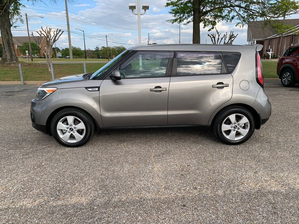 2017 Kia Soul Base
