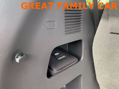 2022 Kia Carnival LXS