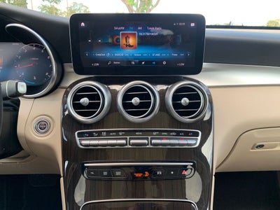 2021 Mercedes-Benz GLC 300 GLC 300