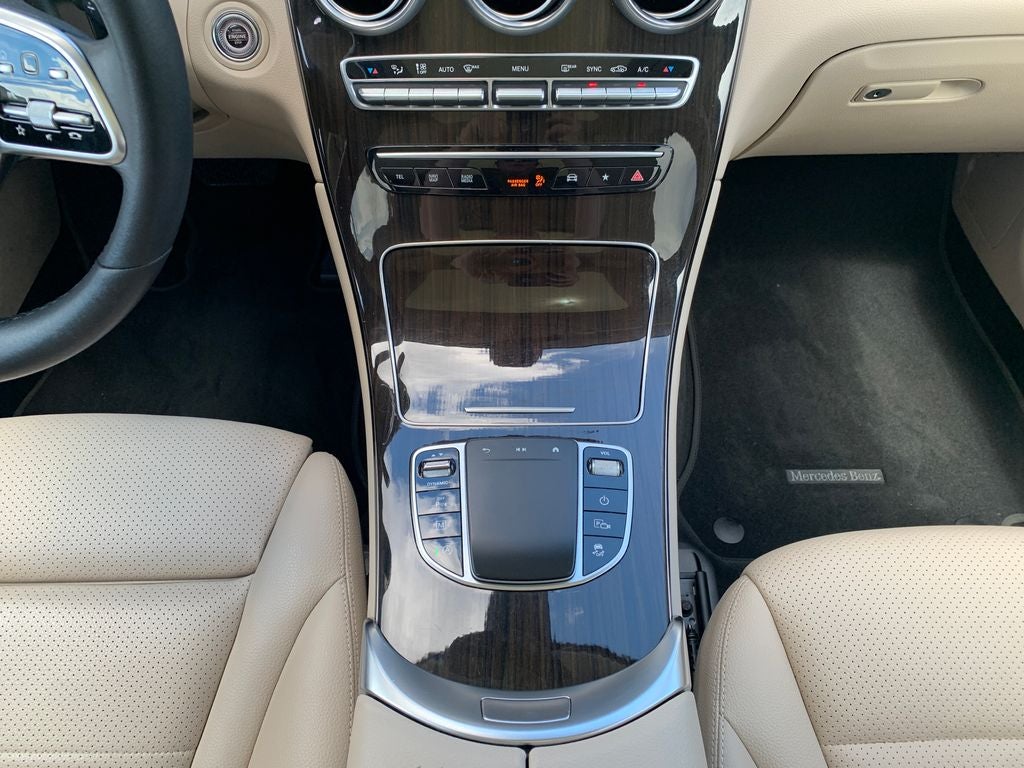 2021 Mercedes-Benz GLC 300 GLC 300
